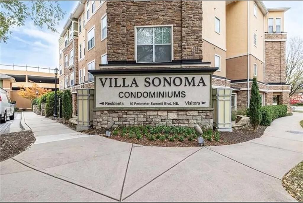 Property Photo:  10 Perimeter Summit Boulevard NE 2212  GA 30319 