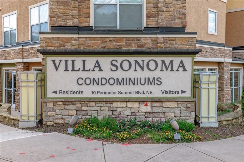 Property Photo:  10 Perimeter Summit Boulevard NE 2212  GA 30319 