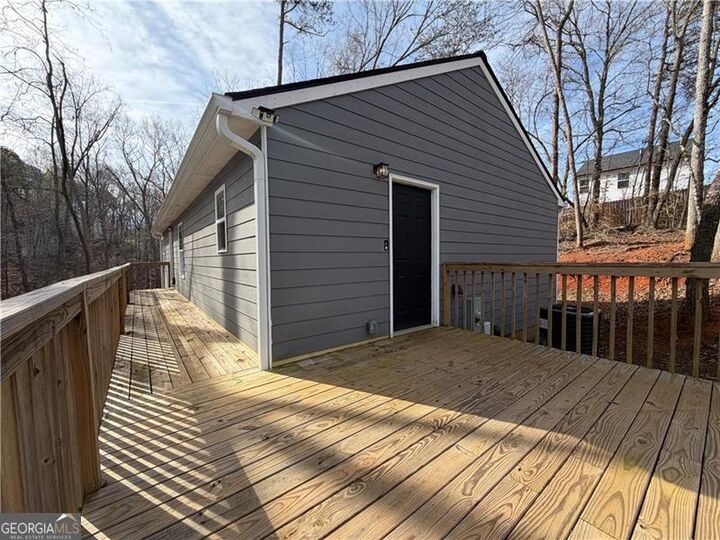 Property Photo: 3662 Lakeview Drive GA 30501