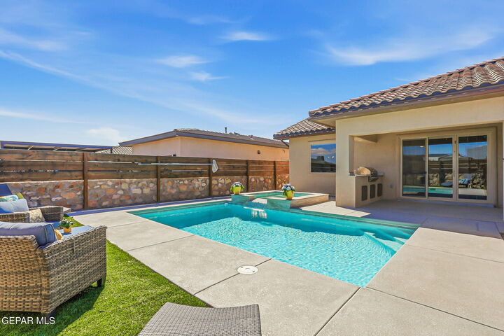 Property Photo: 2872 Mike Price Drive TX 79938