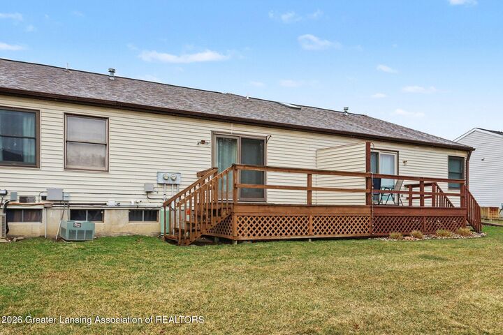 Property Photo:  1111 Sunview Drive  MI 48879 