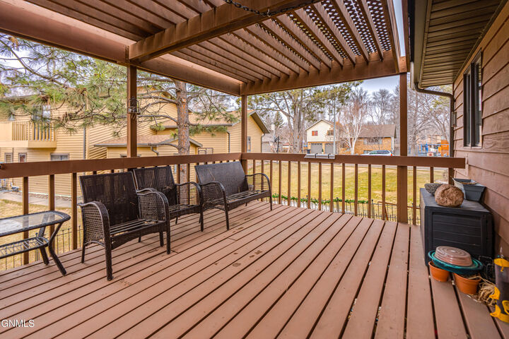 Property Photo:  1750 Bonn Boulevard  ND 58504 