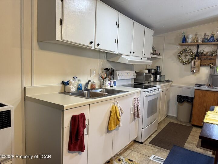 Property Photo:  13 Glen Rock Road  PA 18640 