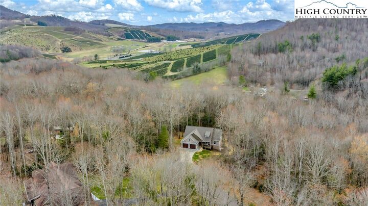 Property Photo:  362 Fairway Oaks Drive  NC 28694 