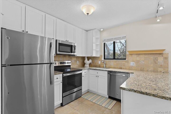 Property Photo:  78 Heritage Hills A  NY 10589 