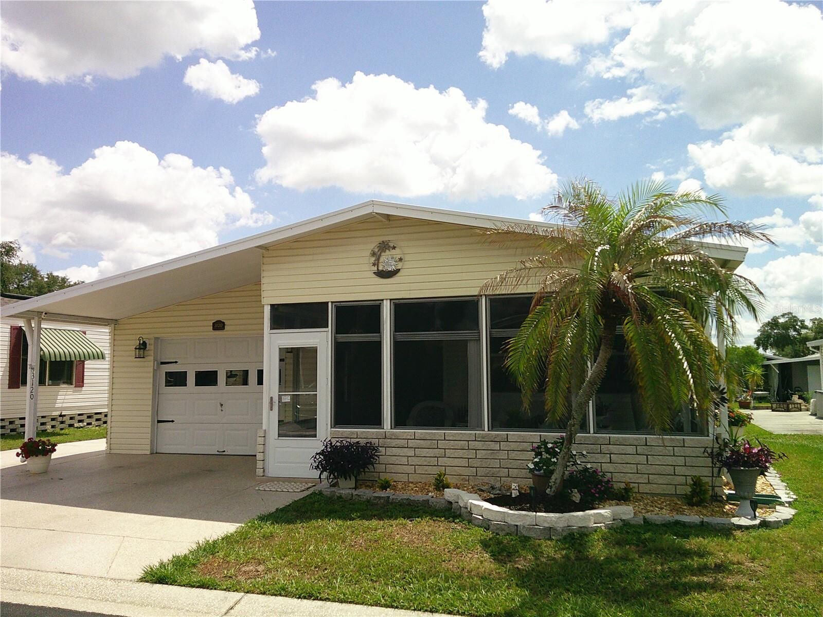 Property Photo: 3120 Pond Hollow Street FL 33543