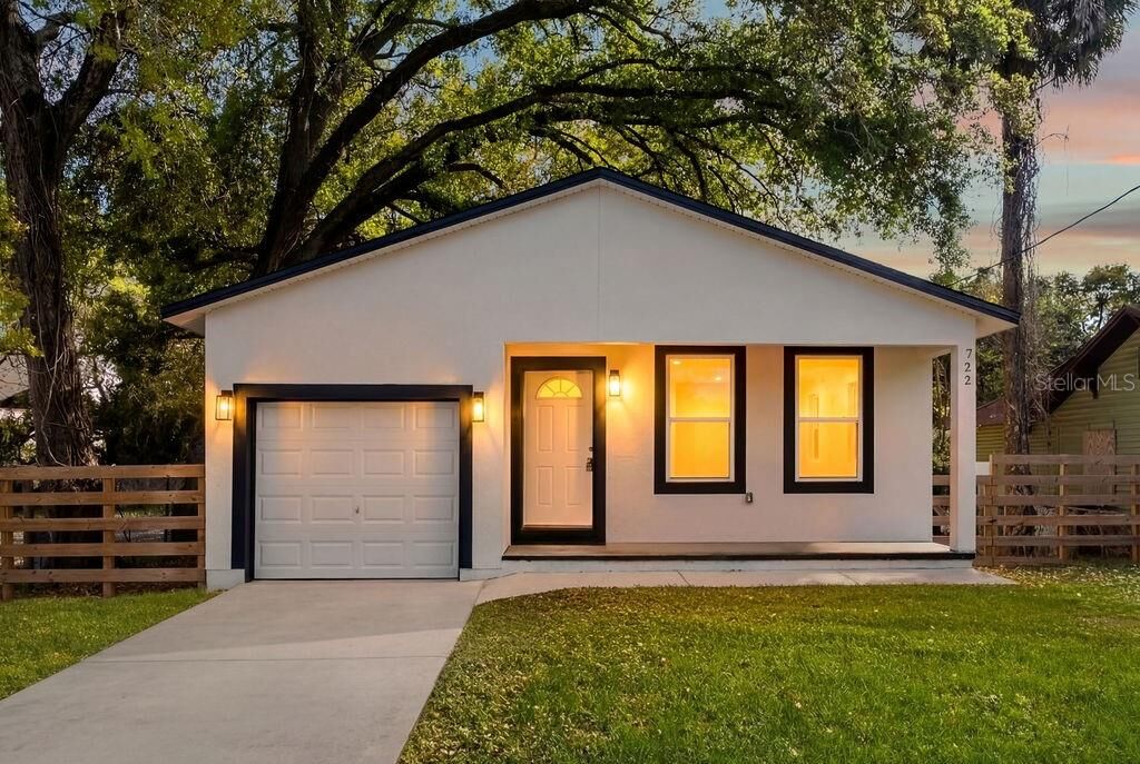 Property Photo:  722 22nd Street  FL 32805 