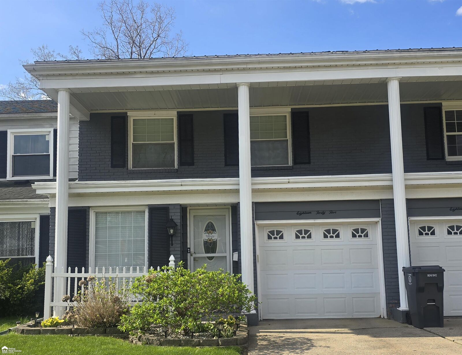 Property Photo:  1845 Laurel Oak Drive  MI 48507 