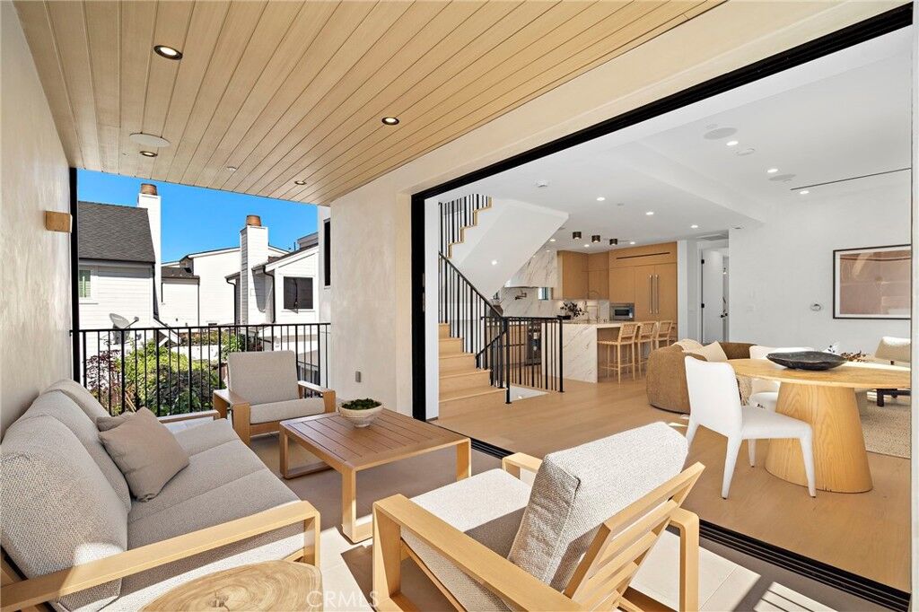 Property Photo:  612 Begonia 1/2  CA 92625 