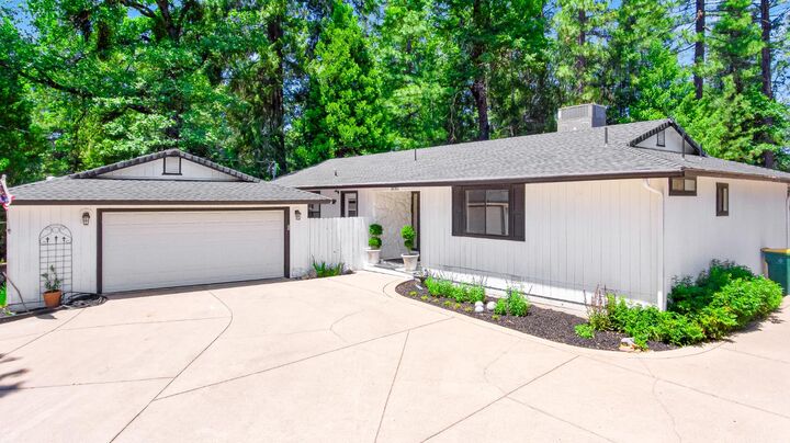 Property Photo:  5685 Daisy Circle  CA 95726 
