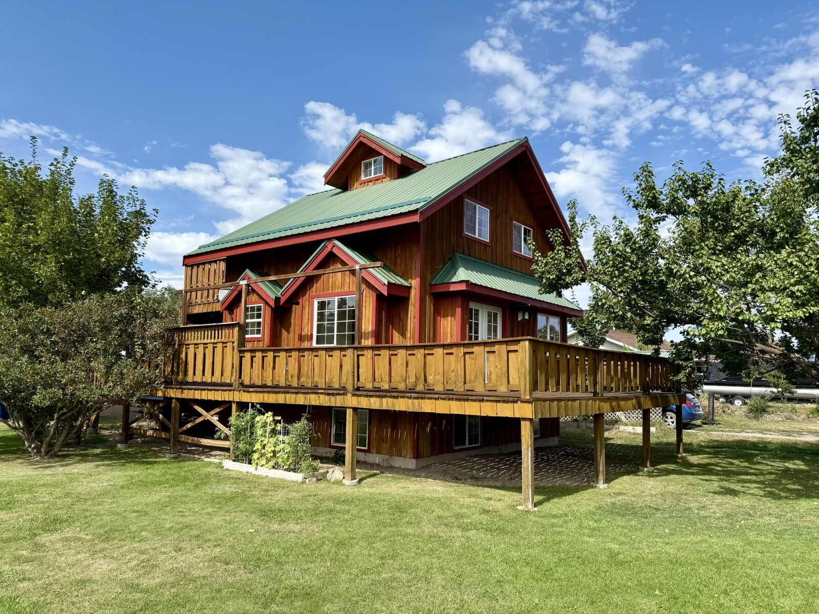 Property Photo: 501 1st Avenue MT 59865