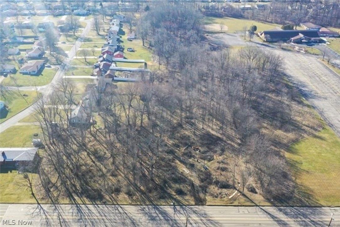 Property Photo:  902 S Meridian Road  OH 44509 