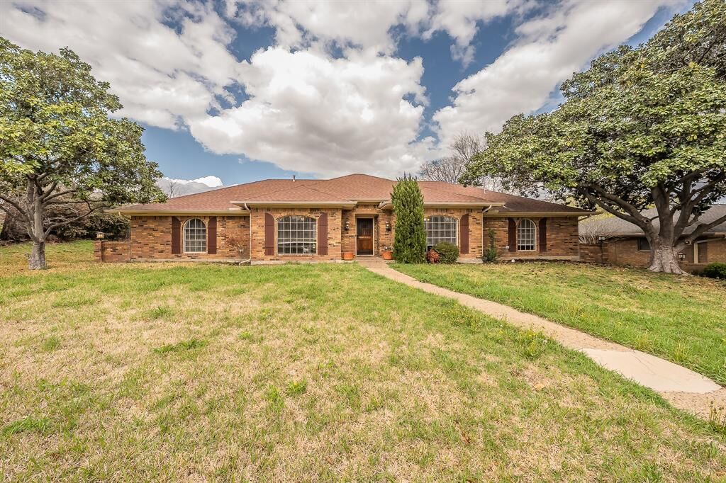 Property Photo:  3814 Larkin Lane  TX 75043 