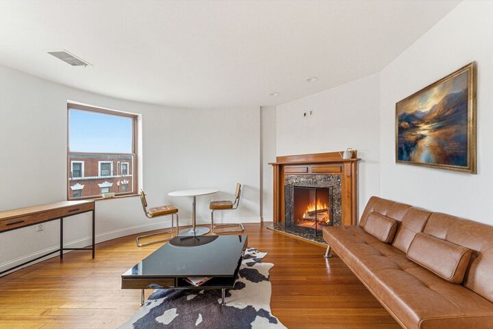 Property Photo:  111 Gainsborough St 401  MA 02115 