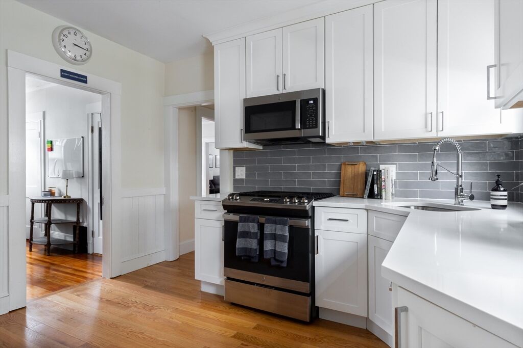 Property Photo:  7 Connecticut Ave 1  MA 02145 