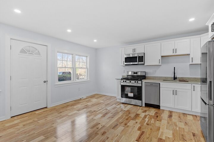 Property Photo:  382 W Main St  MA 01450 