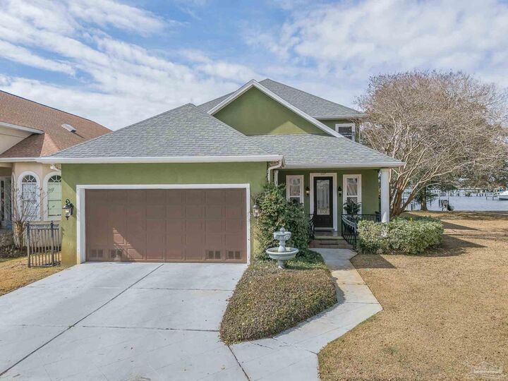 Property Photo:  697 Palomar Dr  FL 32507 