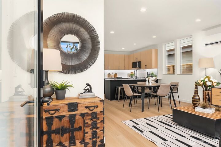 Property Photo:  1459  22nd Avenue  WA 98122 