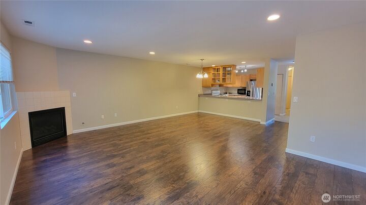 Property Photo:  5632  137th Place SE  WA 98208 