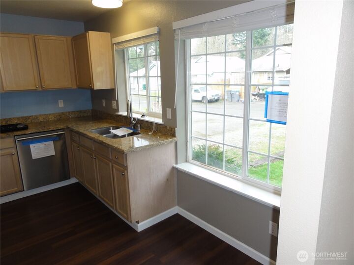 Property Photo:  511  Forest Park Street  WA 98366 