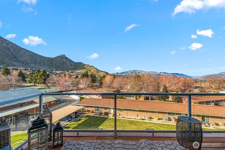 Property Photo:  1818  Skyline Drive 23  WA 98801 