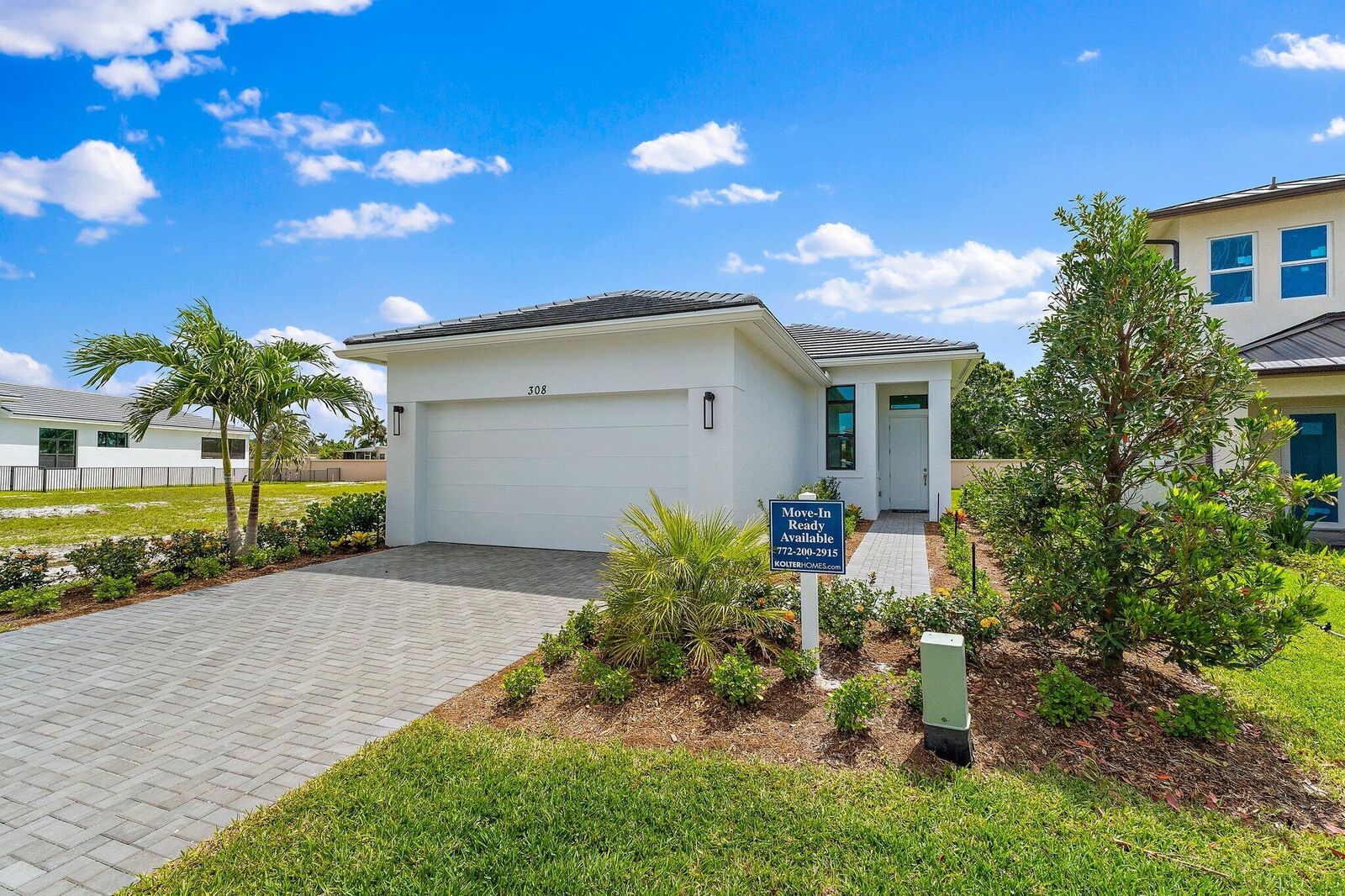 Property Photo:  308 SE Via Sangro  FL 34952 