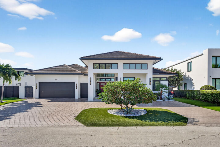 Property Photo:  520 Golden Harbour Drive  FL 33432 