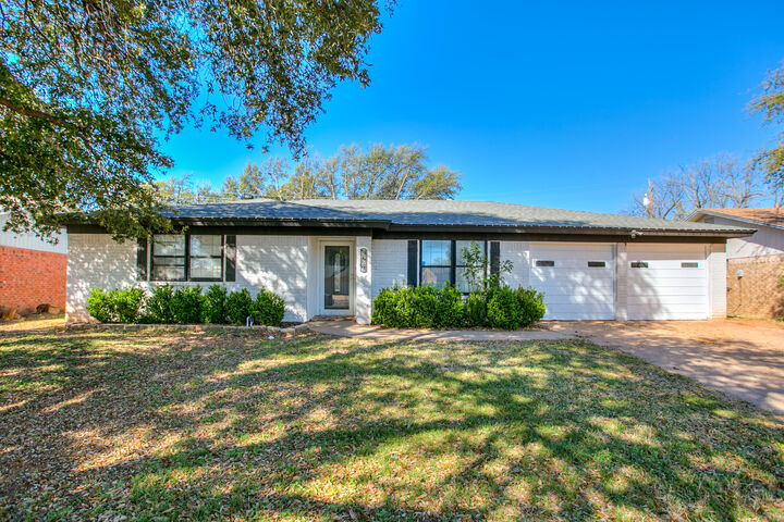 Property Photo:  3627 Old Post Circle  TX 76904 