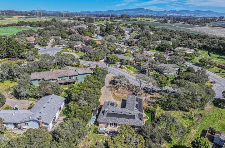 Property Photo:  9390 Holly Oak Way  CA 93907 