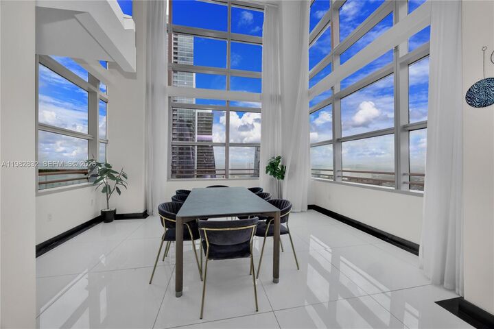 Property Photo: 1395 Brickell Ave 3404 FL 33131
