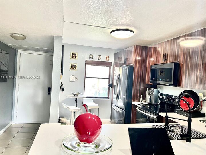 Property Photo:  11304 Taft St 11304  FL 33026 