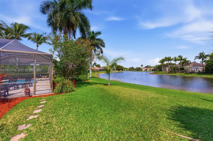 Property Photo:  158 Dockside Cir  FL 33327 