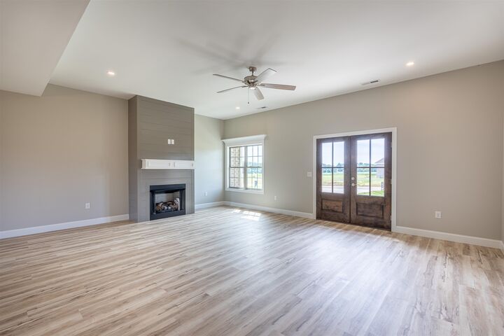 Property Photo:  251 Hummingbird Way  AL 35645 - KILLEN 