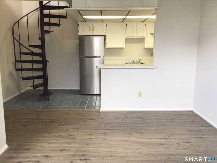 Property Photo:  330 Short Beach Road Apt G12  CT 06512 