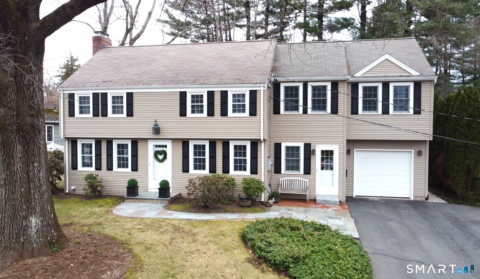 Property Photo:  33 Trotwood Drive  CT 06117 