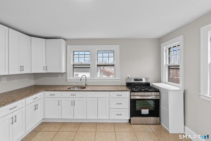 Property Photo:  219 Jordan Lane  CT 06109 