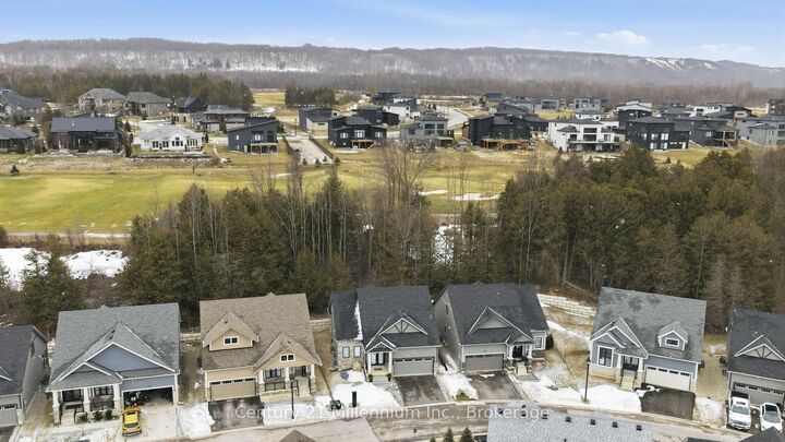 Photo de la propriété:  128 Beacon Drive 4  ON N0H 2P0 