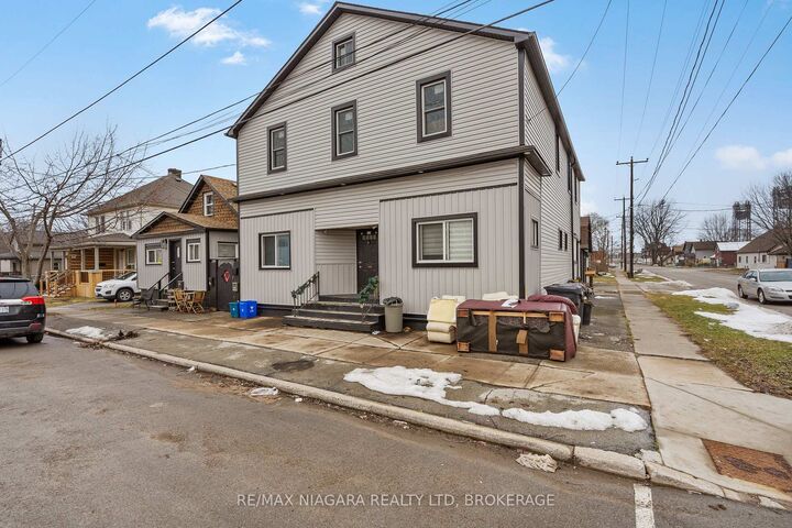 Property Photo:  224 Mitchell Street  ON L3K 1Y3 