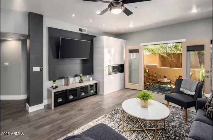 Property Photo:  7021 E Earll Drive 117  AZ 85251 