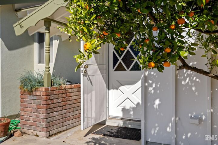 Property Photo:  3606 Kaibab Avenue  CA 93306 