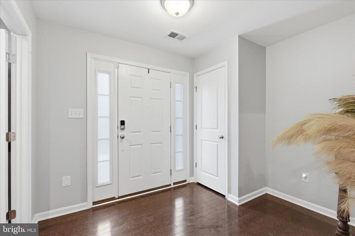 Property Photo: 9511 Smithview Place MD 20706