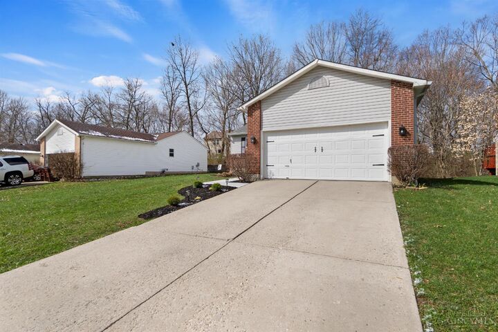 Property Photo:  19 Bobwhite Court  OH 45102 