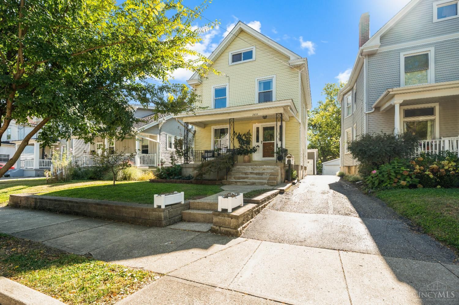 Property Photo:  2853 Markbreit Avenue  OH 45209 