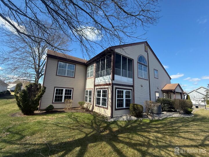 Property Photo:  8 Ingram Drive D  NJ 08831 