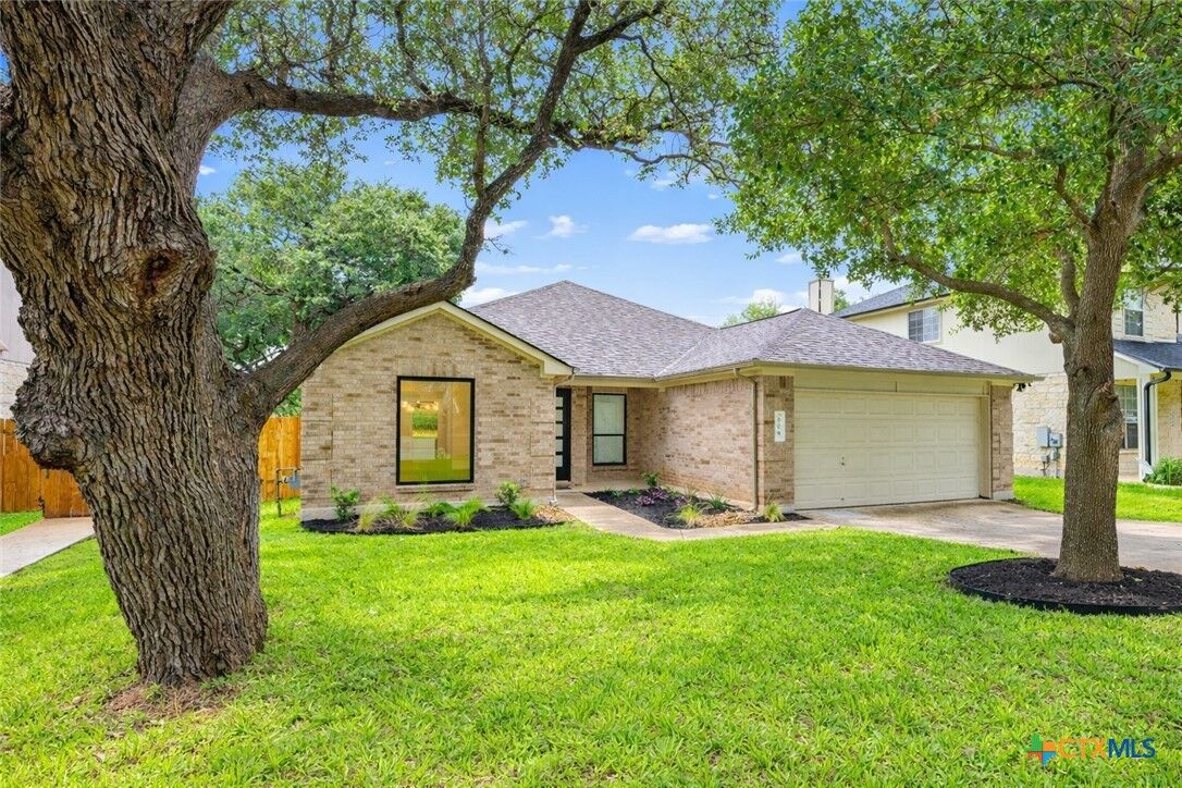 Property Photo:  608 Haleys Cove  TX 78641 