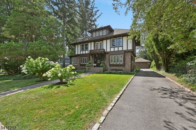 Property Photo:  20 Euclid Avenue  NJ 07040 