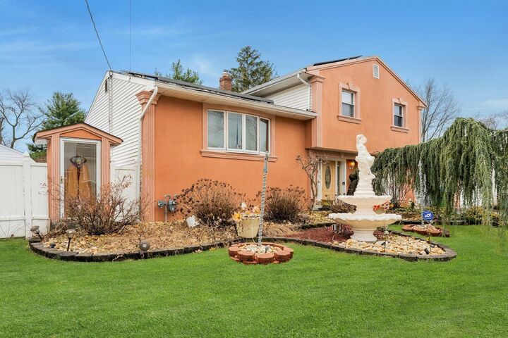 Property Photo:  8 Monaghan Rd  NJ 08817 