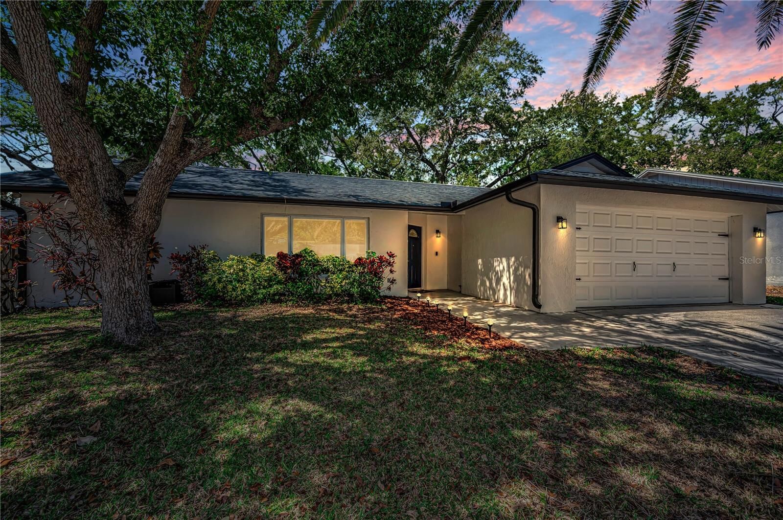 Property Photo:  321 Arbor Drive E  FL 34683 