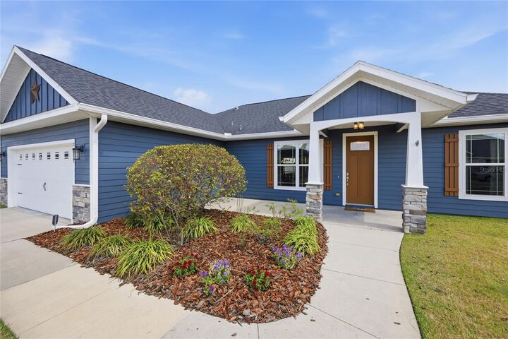 Property Photo:  2057 SW 246th Drive  FL 32669 