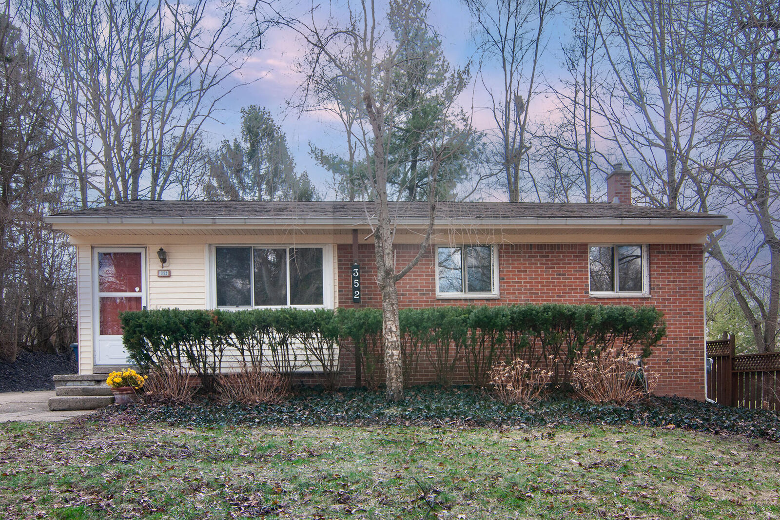 Property Photo:  352 Manor Drive  MI 48105 